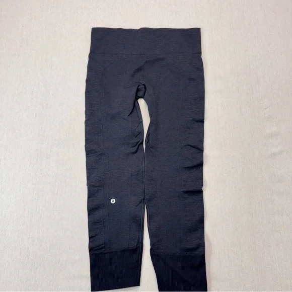 Lululemon Ebb to Street Seamless Ribbed Cuff Pants Womens Size L 8 Gray Tights - Picture 10 of 10